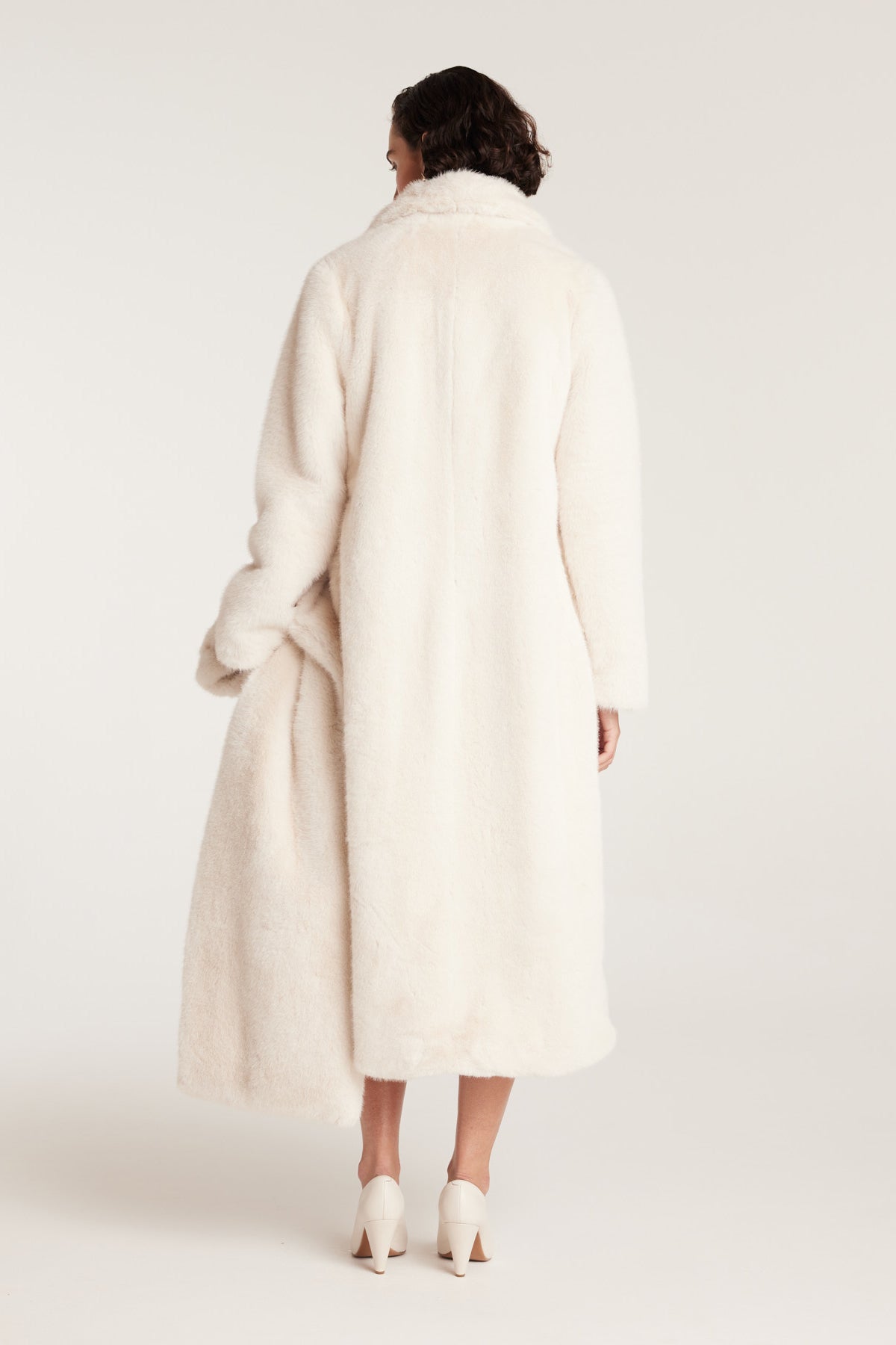 The Shag Coat - Ecru-Perri Cutten