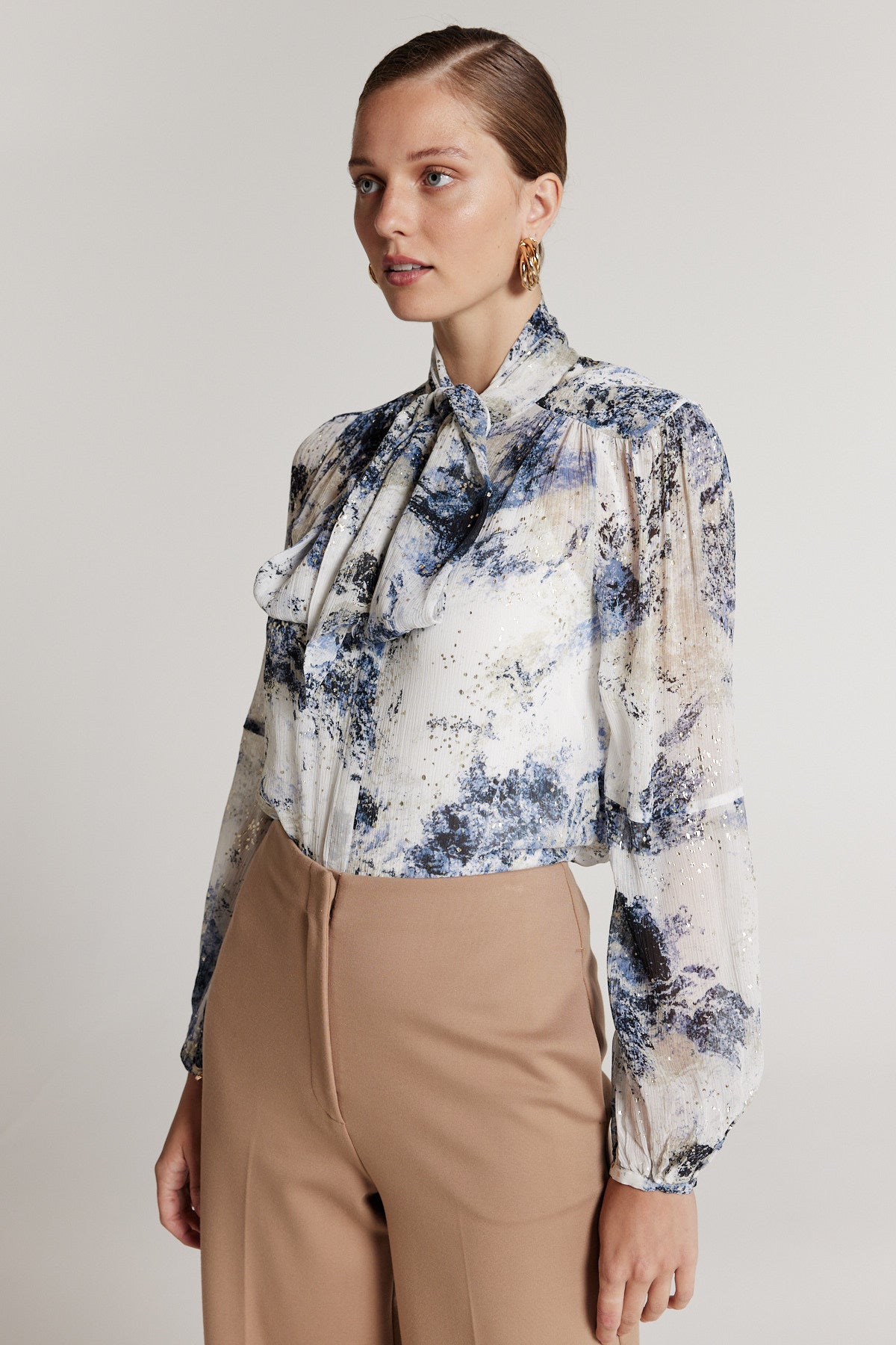 Louisa Silk Shirt - Ivory/Blue-Perri Cutten