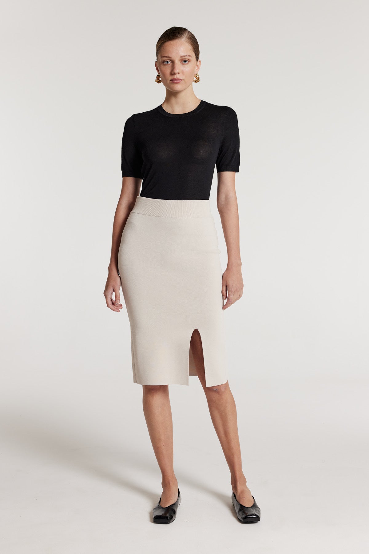 Superfine Merino Top - Black-Perri Cutten