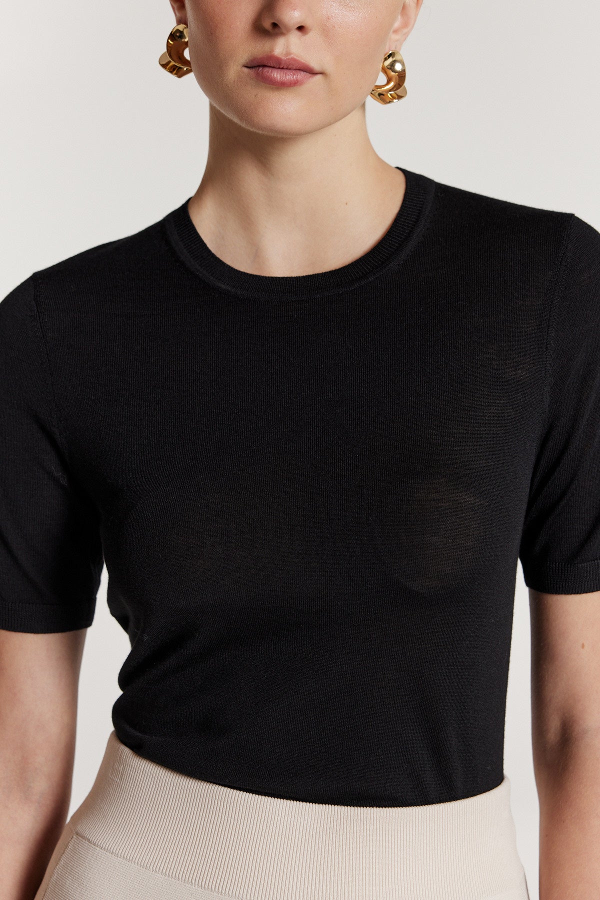 Superfine Merino Top - Black-Perri Cutten