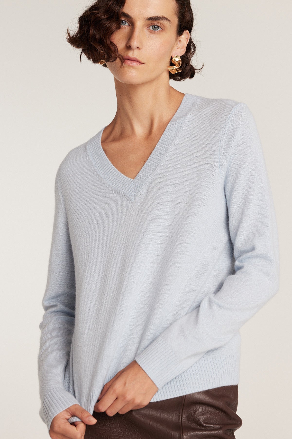 Cashwool V Neck Jumper - Blue-Perri Cutten