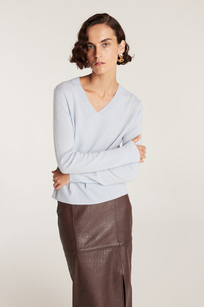 Cashwool V Neck Jumper - Blue-Perri Cutten