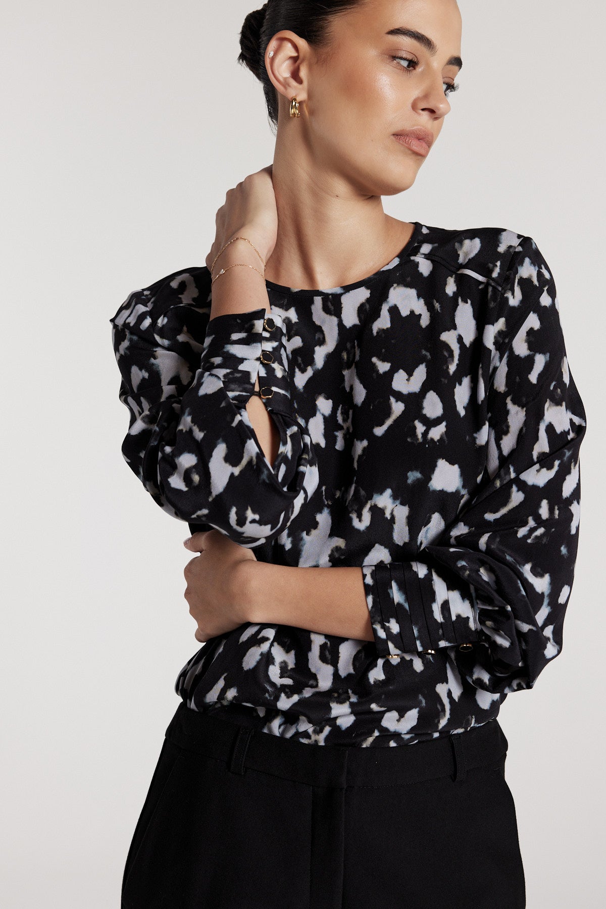 Loulou Silk Top - Black/Grey-Perri Cutten