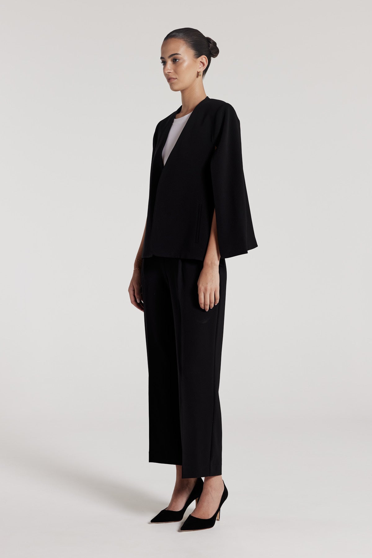 Grace Cape - Black-Perri Cutten