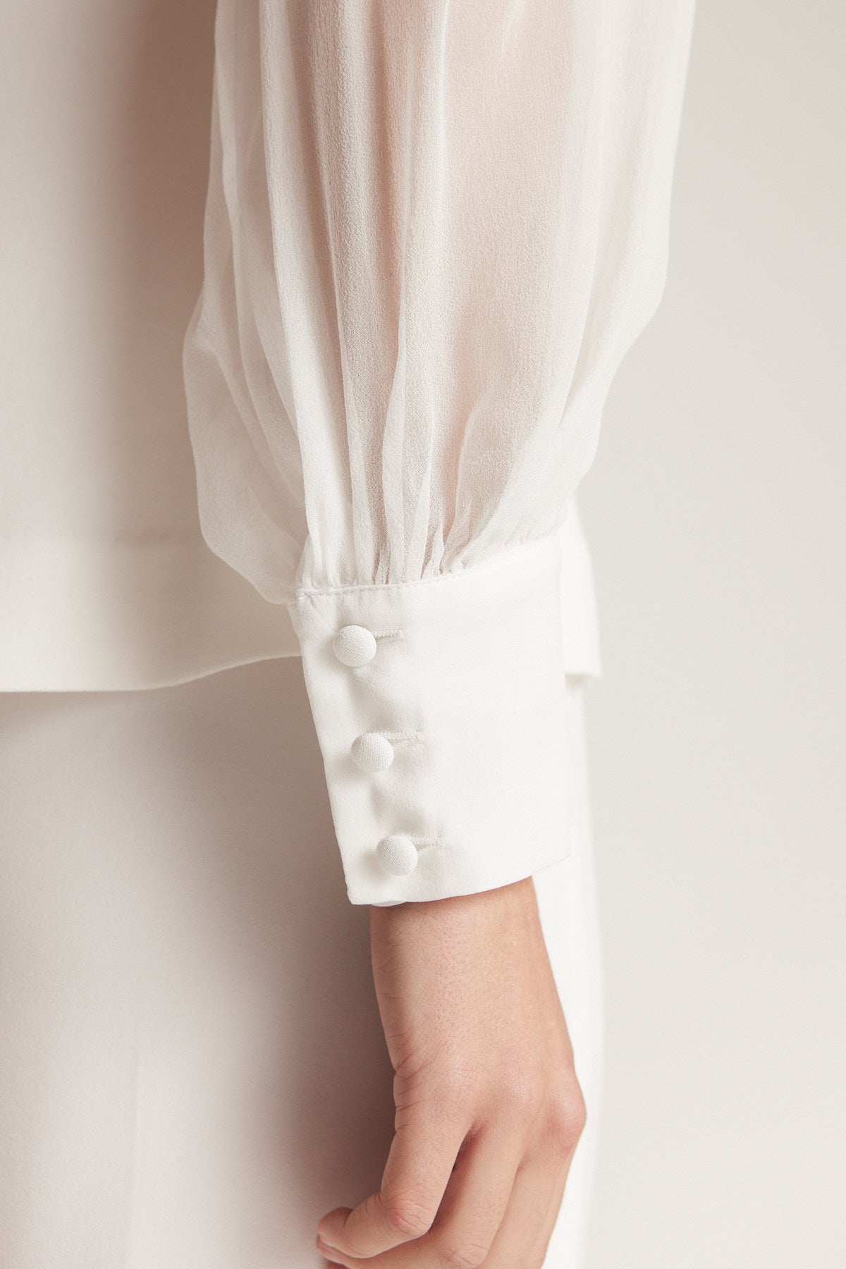 Sheer Sleeve V Top - Ivory-Perri Cutten