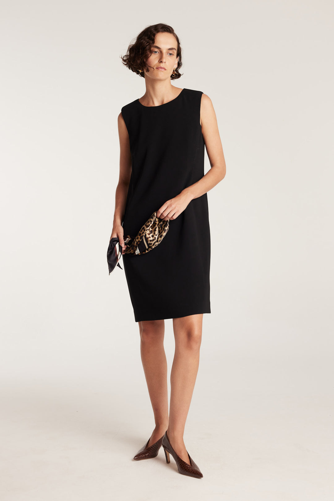 Kendra Shift - Black – Perri Cutten
