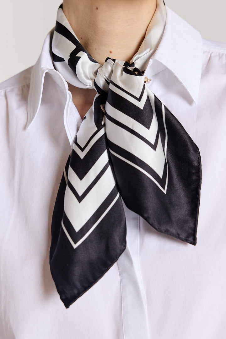 Anchor Silk Scarf White/Black Perri Cutten