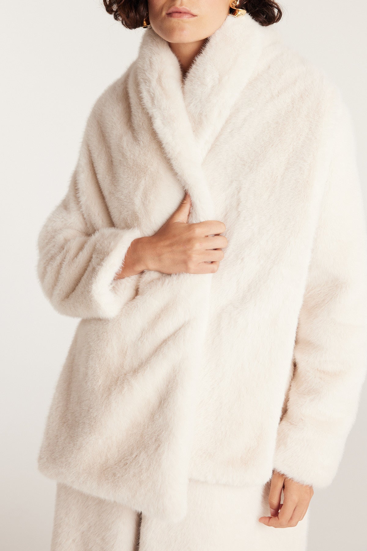 The Shag Wrap - Ecru-Perri Cutten