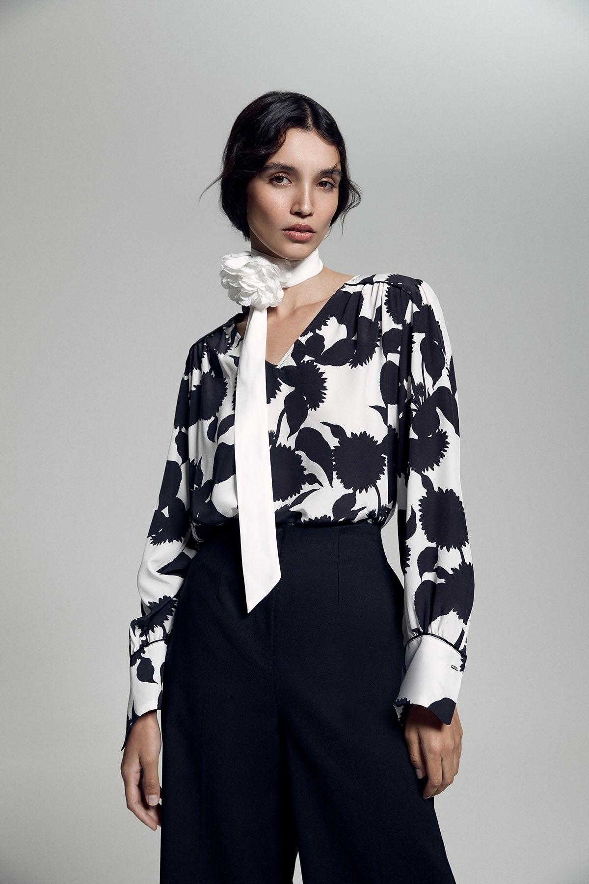 Lucille Silk Top - Black/White-Perri Cutten